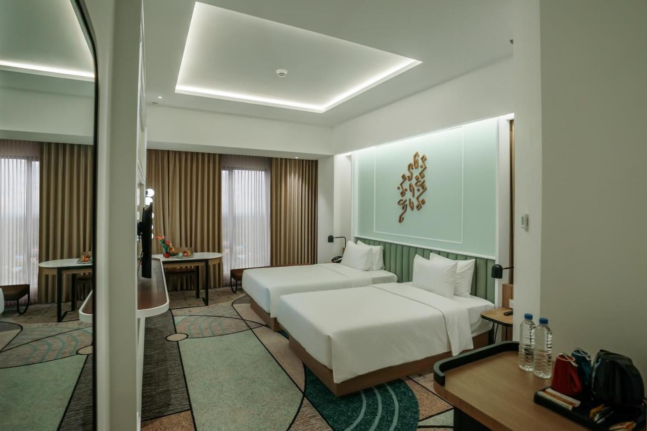 Luwansa Hotel And Convention Center Манадо Екстер'єр фото